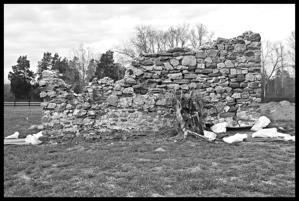 18th-c storehouse built from stone rubble and brick dressings sa