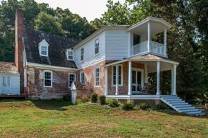 1802 garden wing qith later frame second story