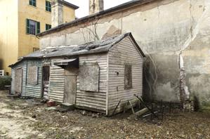 Outbuilding at the rear of the Aiken-Rhett kitchen