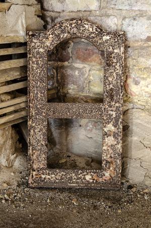 1850s stew stove detail