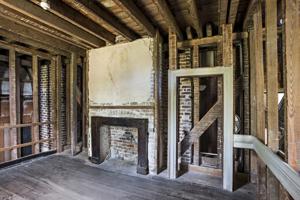 1750s bedchamber in rear wing, second story