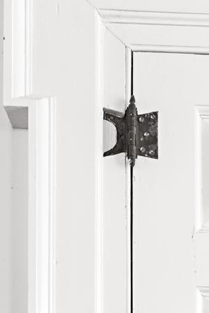 Once blind dovetail hinge reset as surface mounted