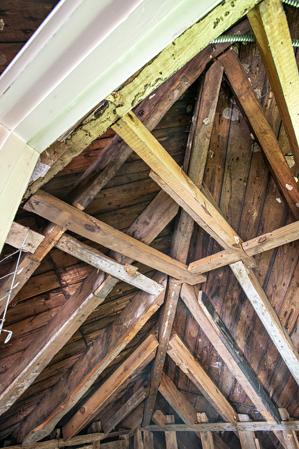 Hip rafter and common rafter roof, 1786