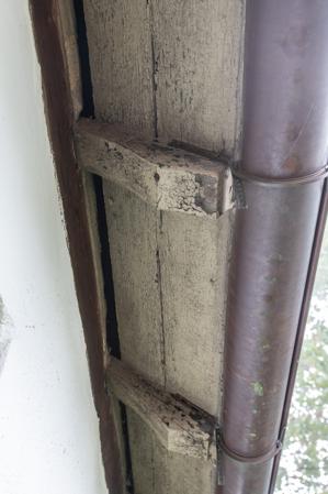 Porch eaves detail, 1830s