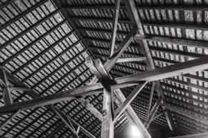 Canted and braced posts used to support purlins; ca. 1850