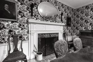 Dining room mantel, ca. 1800-10