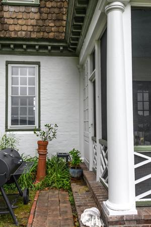 Riverside porch detail