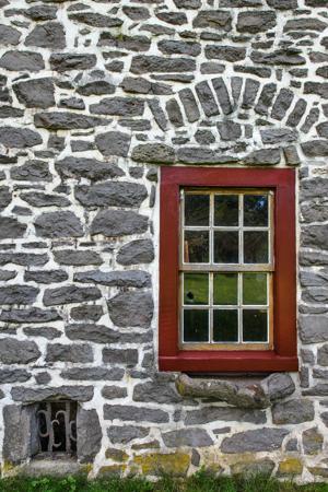 Cellar and first-floor windows, ca. 1758