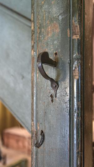 Rat-tail latch keeper, ca. 1758