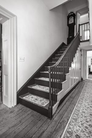 Main stairs of mahogany, ca. 1812