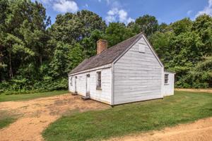 Mid 19th-century double slave house