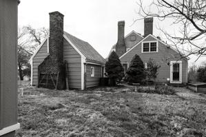 Kitchen/quarter with house in background