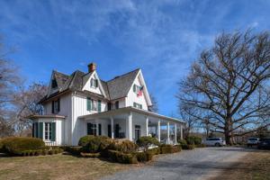 1850s country house inspired by Davis and Downing