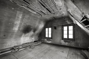 Slave quarters in attic of service wing