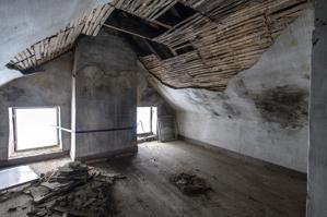 Slave quarter in attic of 1840s wing