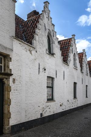 1654 almshouse on alley