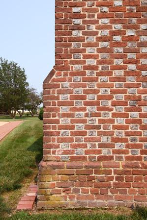 Detail of end buttress (built 1717–21, renovated in 1854, and 