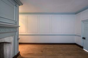 Plaster paneling in the drawing room