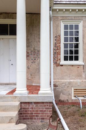 18835 porch detail