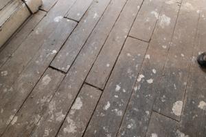 Flooring with tenoned head joints; ca. 1780