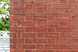 Oil-stock brick, ruled joints, red wash on front; 1820-22