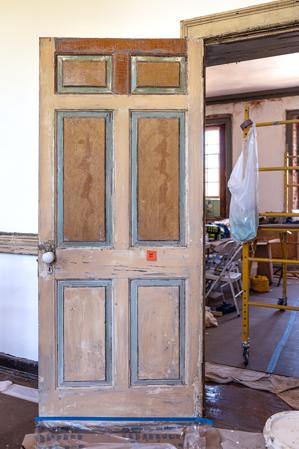 1835 grained paint scheme, with remnants of 1870s paint showing 