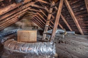Attic of service wing;ladder . 1792