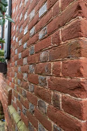 Detail of glazed header Flemish bond; ca. 1730