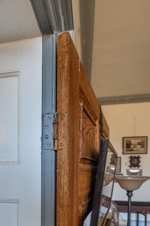 Cast-iron butt hinge used on first-story door; 1800-05