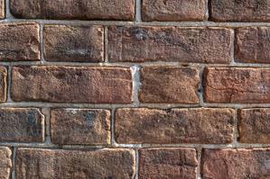 Lips on brick from bottom of open mold; 1800-05