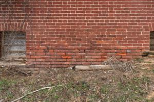 Plinth laid 1 to 5 bond with Flemish bond above; ca. 1815-30