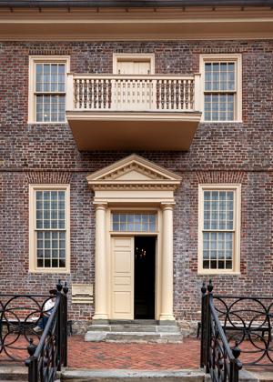Frontispiece and balcony, 1732