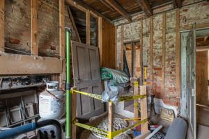 Original kitchen and stairs; 1760s