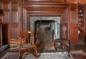 Mantel in inner room, 1720s