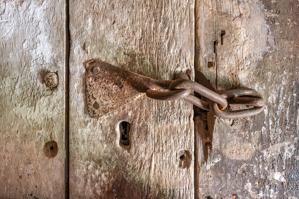 Reused hardware on stair door, double-pen log quarter