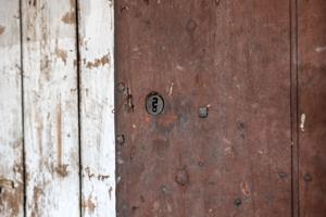Lock to hospital in upper half story; 1834-36