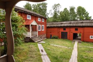 Log house and stable