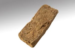 Yellow Dutch brick used in well, likely dating to the 1st half o