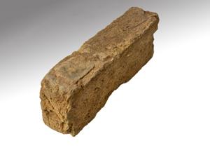 Yellow Dutch brick used in well, likely dating to the 1st half o