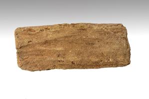 Yellow Dutch brick used in well, likely dating to the 1st half o