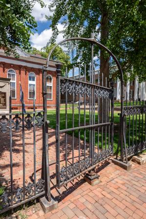 Swivel gate; wrought and cast iron; 1894-95